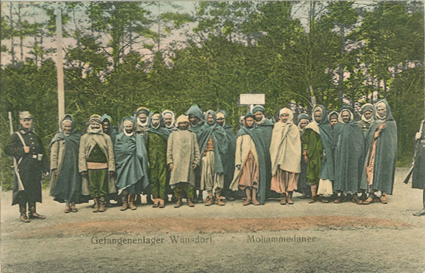 "Mohammedaner. Gefangenenlager Zossen-Wünsdorf". W.P., Nachdruck verboten. Ansichtskarte, privat gesendet im Mai 1915. Sammlung Markus Kreis.