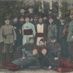 "Kriegsgefangene Franzosen, Belgier, Engländer und Turkos". Rückseite: K. G. H. 2182. Ansichtskarte, gelaufen von Saarunion im August 1915 (von einem Schüler an seine Cousinen).