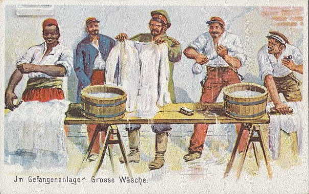 "Im Gefangenenlager: Große Wäsche". Ansichtskarte, ungelaufen. Sammlung Detlev Brum.