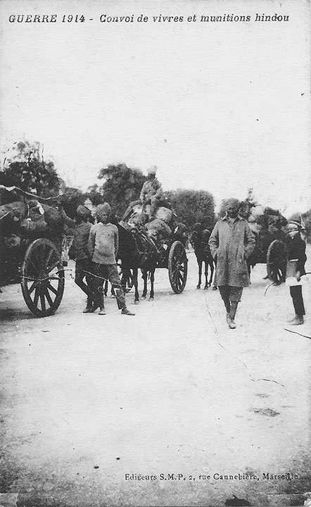 "Guerre 1914 - Convoi de vivres et munitions hindou" (Hindu Konvoi mit Lebensmitteln und Munition). Carte Postale, beschriftet im September 1914. Sammlung Detlev Brum.